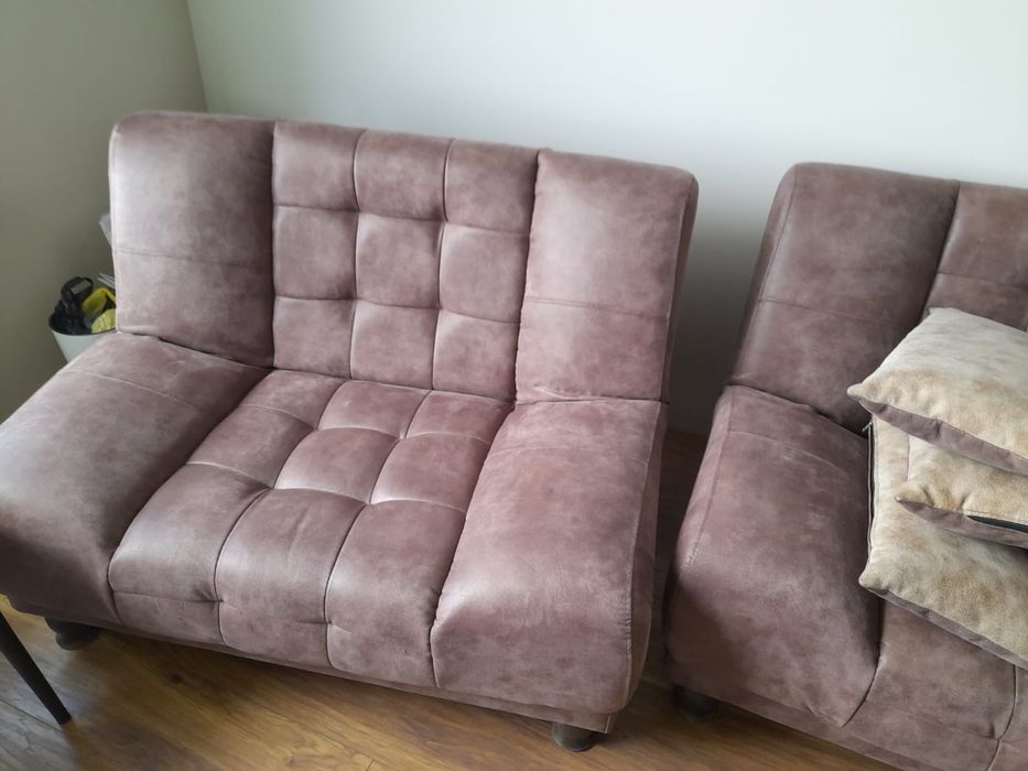 Диван с креслами кожаный