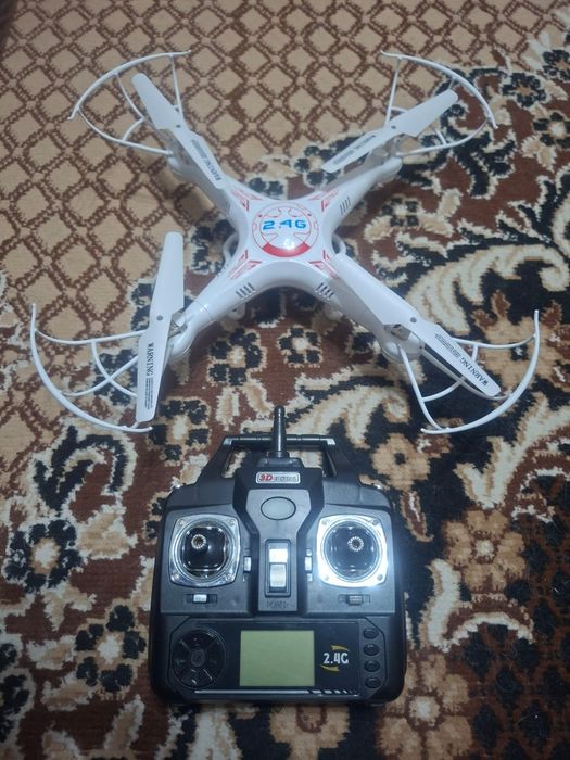 Квадрокоптер 2.4G