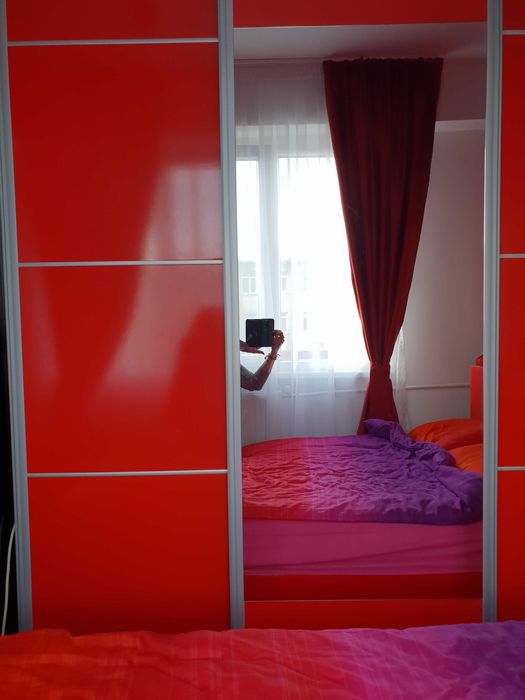 Мебели - гардероб, спалня със матрак и скриин