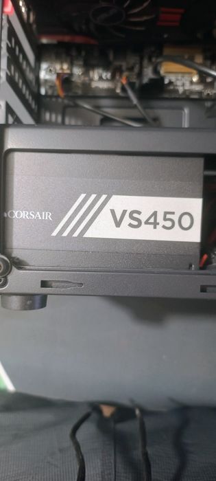 Vând calculator i5 gen 6 16 GB DDR4