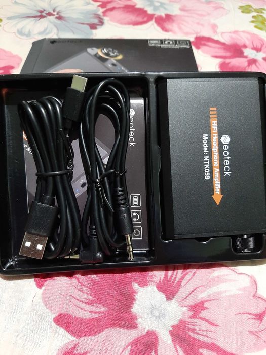 Продам усилитель для наушников Neotechnics