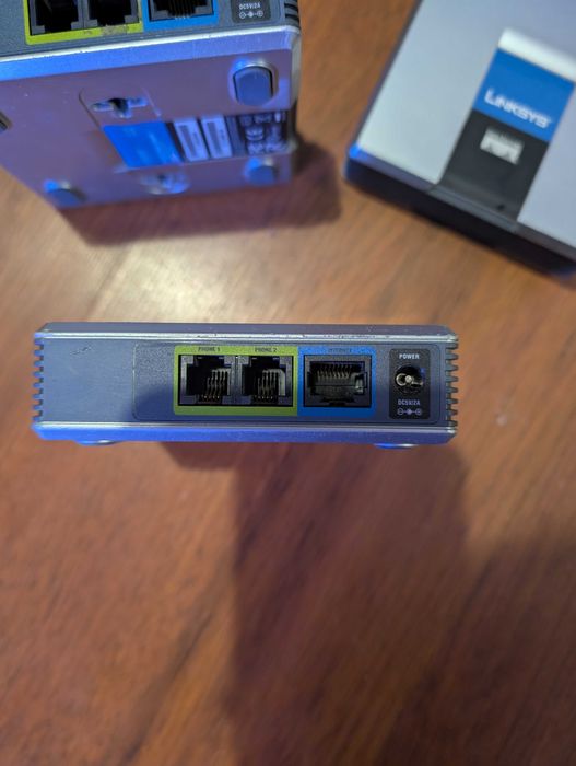 Телефонен адаптер Linksys Pap2t-tb VOIP