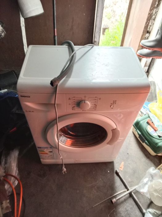 Продам стиральную машинку BEKO