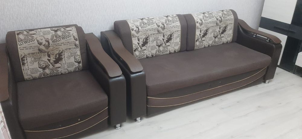 Продам диван с креслом