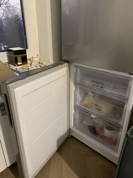 Продам холодильник samsung