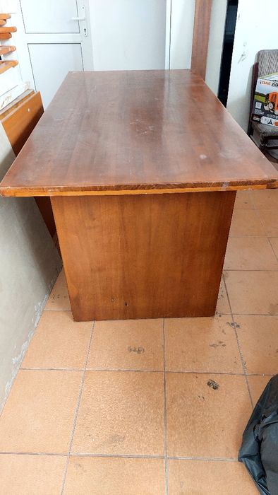 Mobilier masa doua corpuri modele mai vechi