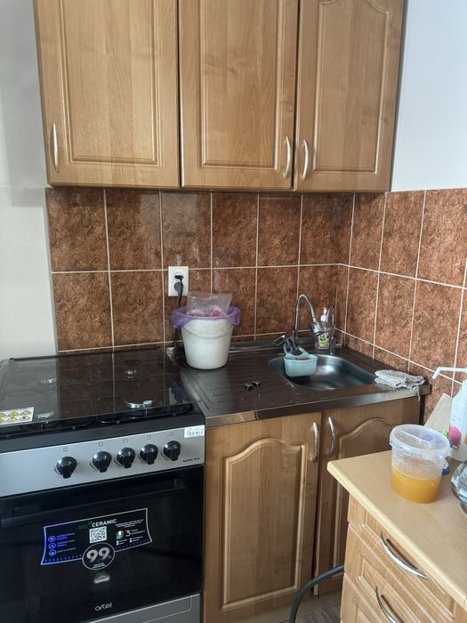 Продам кухонную гарнитуру