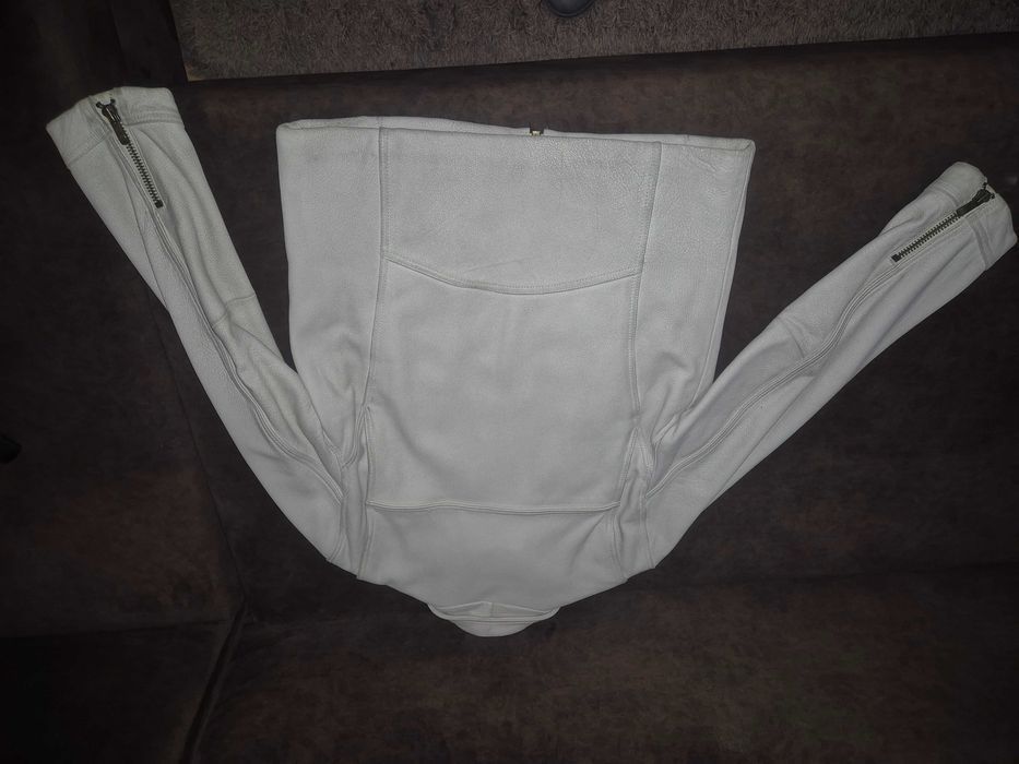 Кожено бяло яке !!!