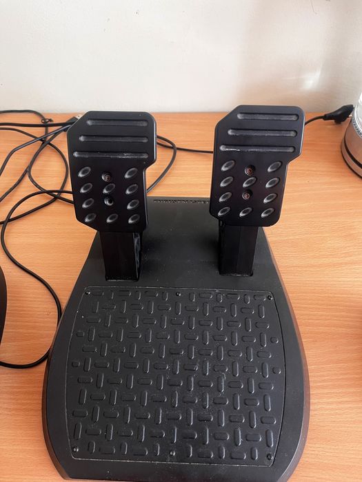 Thrustmaster T150 Волан