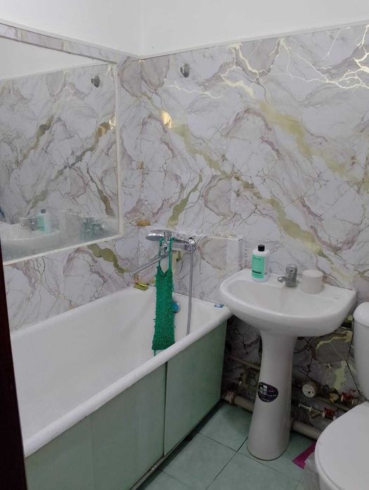 Продам квартиру 2 ком Айым