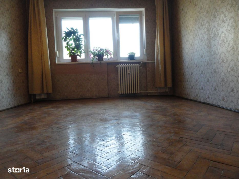 Apartament 3 camere conf. 1 parter inalt zona centrala, vad comercial — fotografia 1