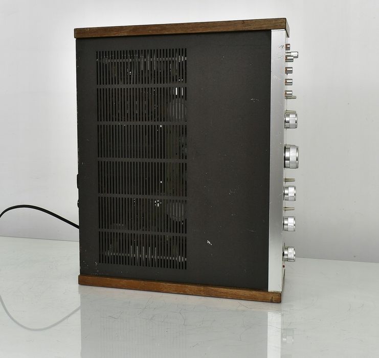 SANYO DCA-650 раритет усилитель ФОТО С ИНТЕРНЕТА. холати яхши, звук бо