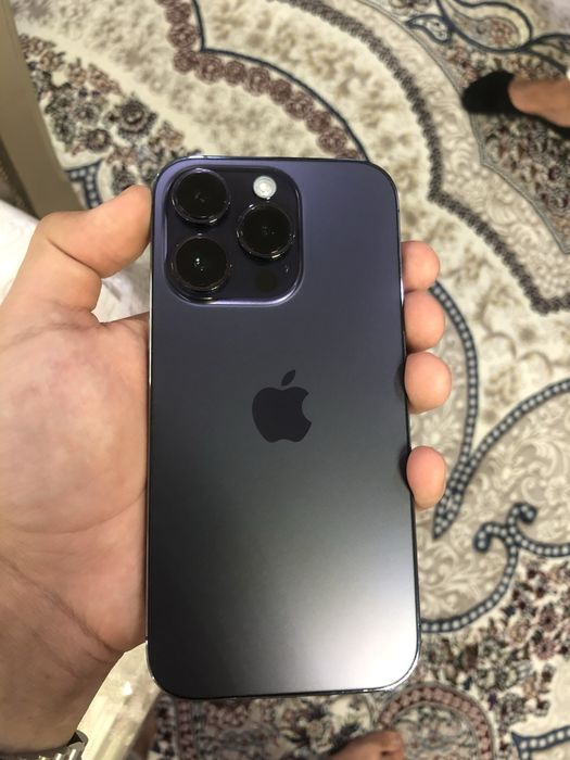 Iphone 14 pro purple