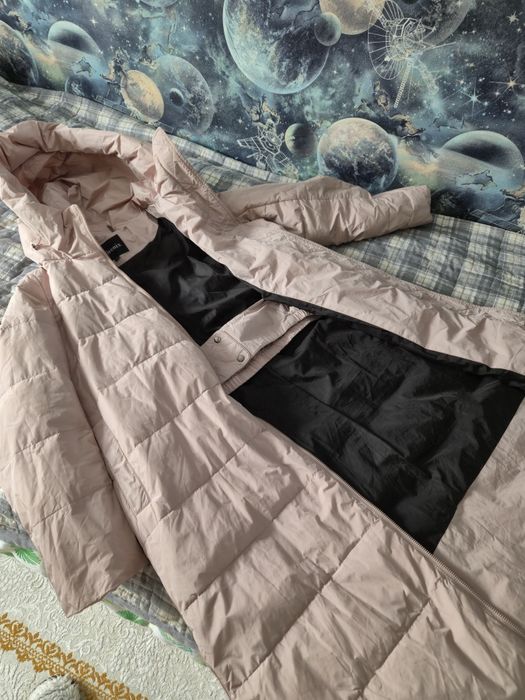 Продам курточку. Цвет пудра