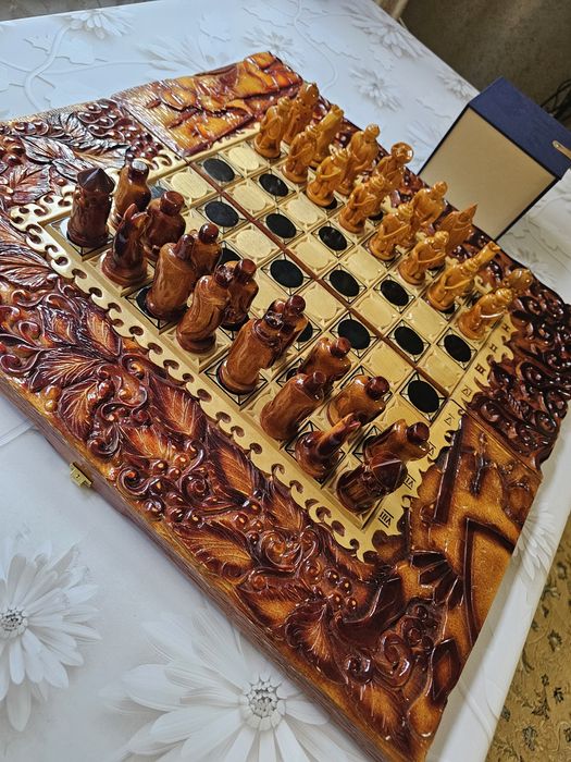 Продам шахматы /нарды