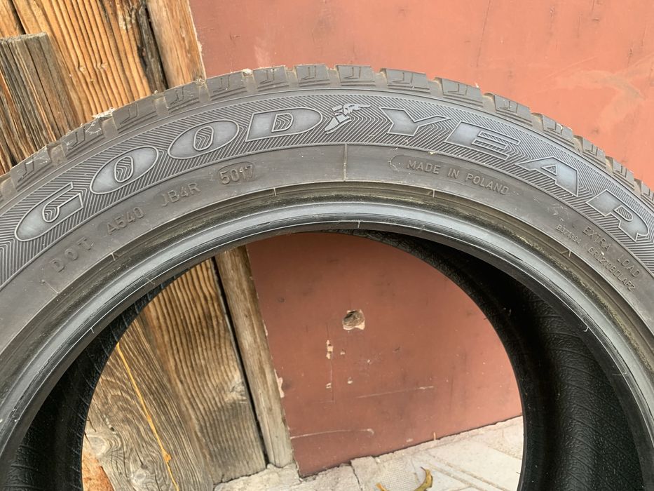 225/50/17- отлична