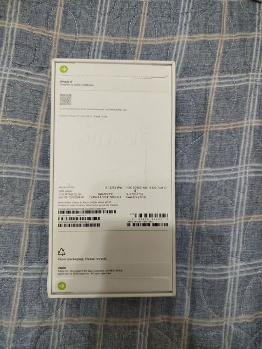 Продам новый iPhone 17