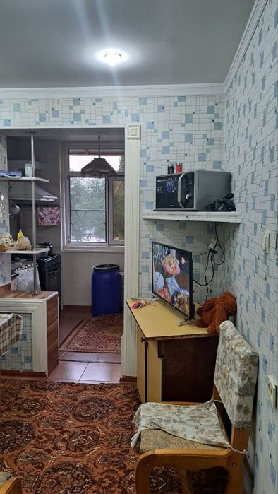 Продается 3 комнатная квартира в гулбахоре