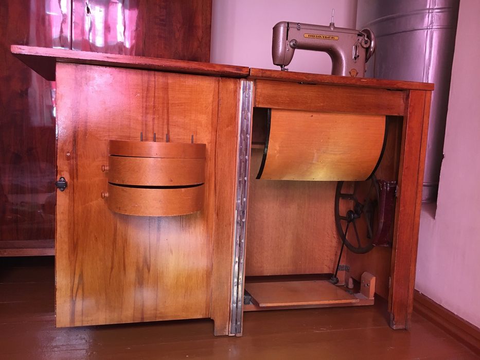 Швейная машина