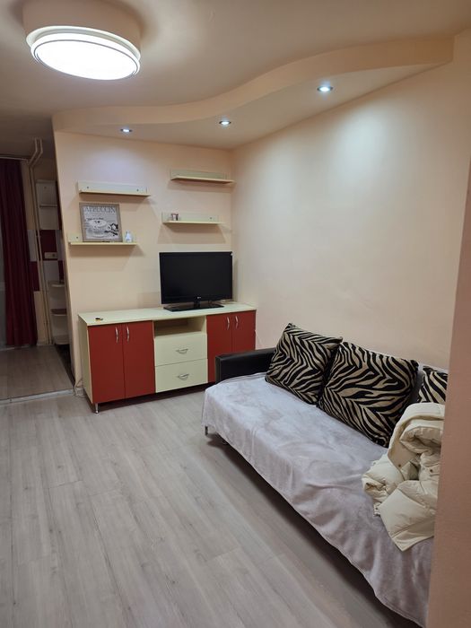 Garsoniera de închiriat/ 200Euro