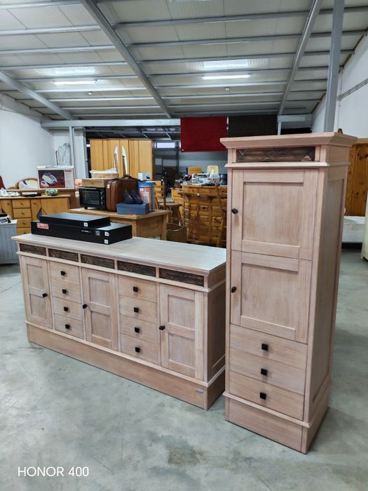 Mobilier Living - Comoda și Soldat-Lemn Masiv - Germania