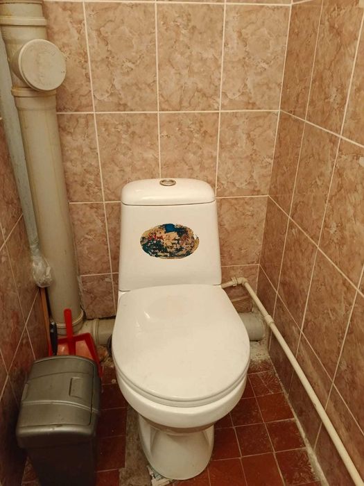 Комната в общежитии, личный санузел