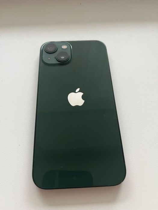 Продам Айфрн 13 память 256гб