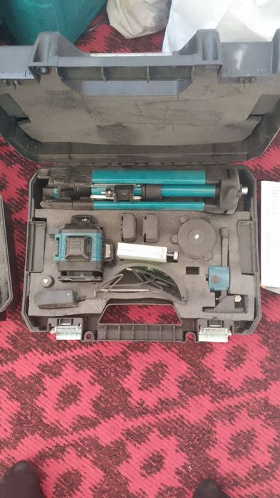 Lazer.Perforator Shurupavyort yangi faqat 1/2 soxot ishlatilgan instru