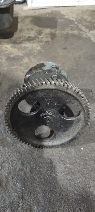 Продам запчасти ямз 236