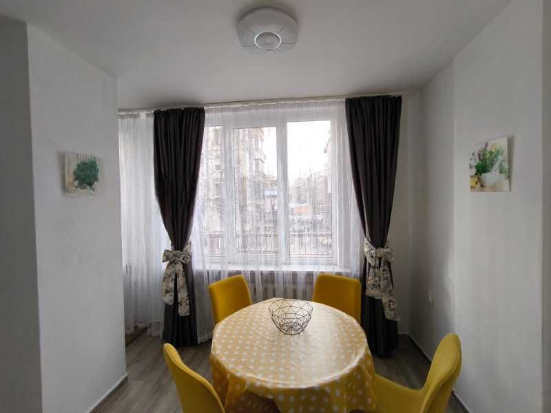 Дава се под наем Тристаен апартамент в София, Оборище - 80 кв.м за 994.5 € - Снимка #3