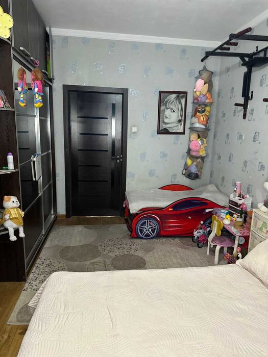 СРОЧНО !! Продается квартира в Яшнабаде 2/1/4 ( 54 кв/м ) Авиасозлар 1