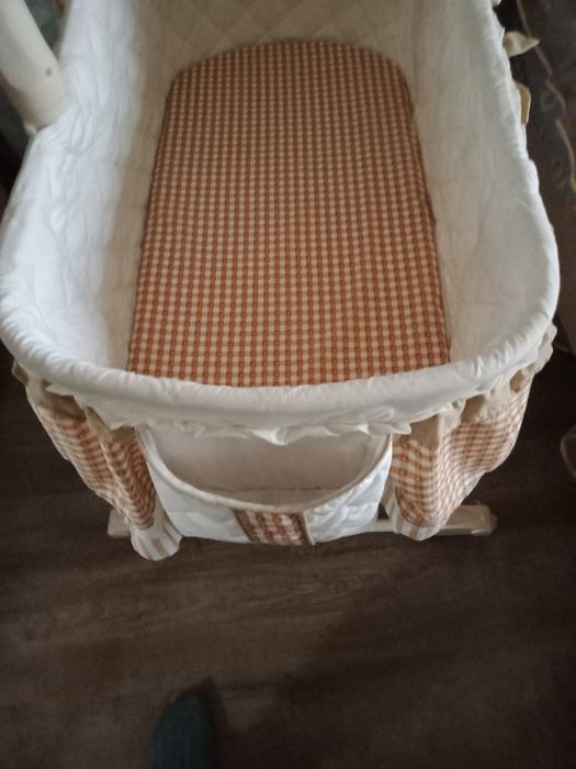 Продам кроватку детскую