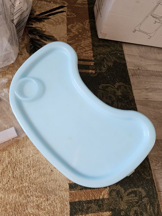 Продам стульчик для кормления babyton