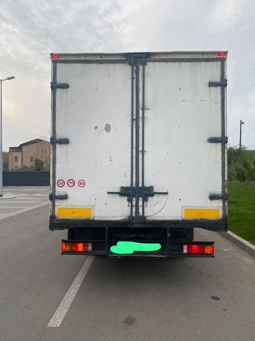 Camion Mercedes Benz atego furgon