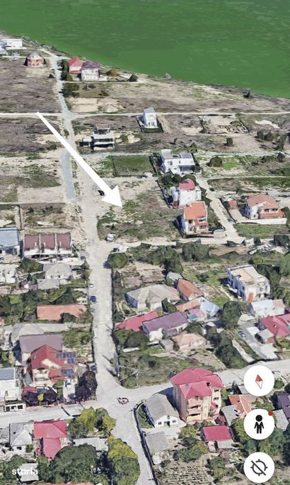 Teren Palazu Mare malul înalt, pe strada principala cu utilități.