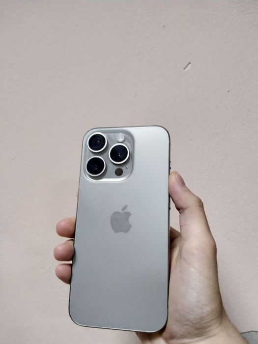 iPhone 15 pro 128 gb