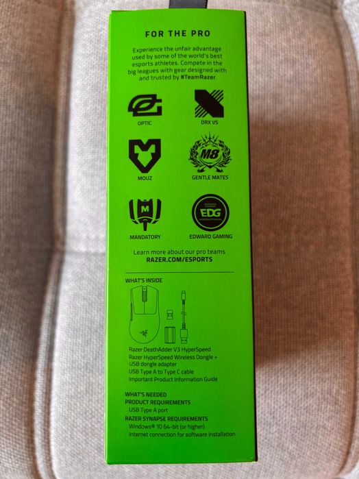 НОВА Геймърска безжична мишка Razer Deathadder v.3 Hyperspeed