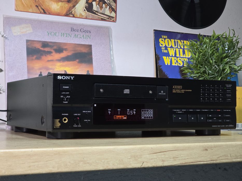 Cd player SONY CDP-X333ES, hifi audio,  seria ES  hi-end,  japan