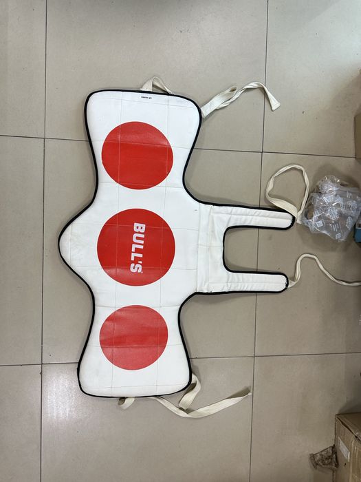 Защитный жилет для единоборств