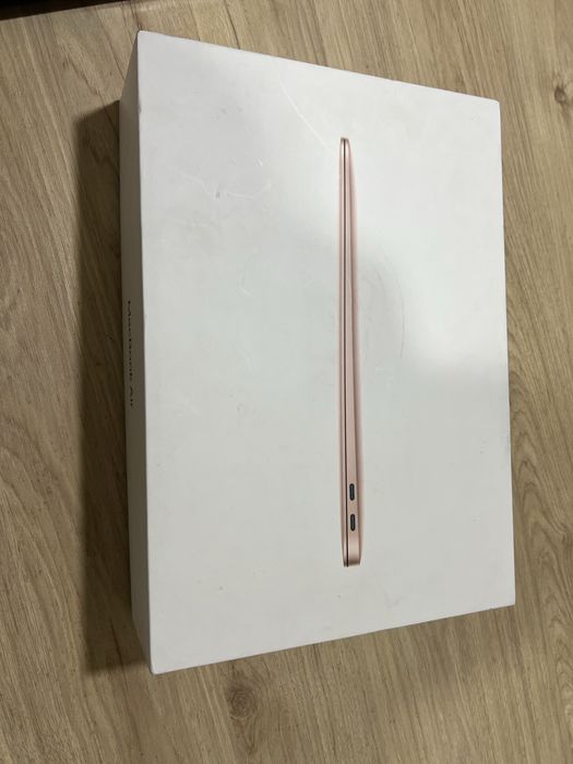 Macbook Air 8/256 отпечатка хамма нарсаси ишледи каропка зарядник бор