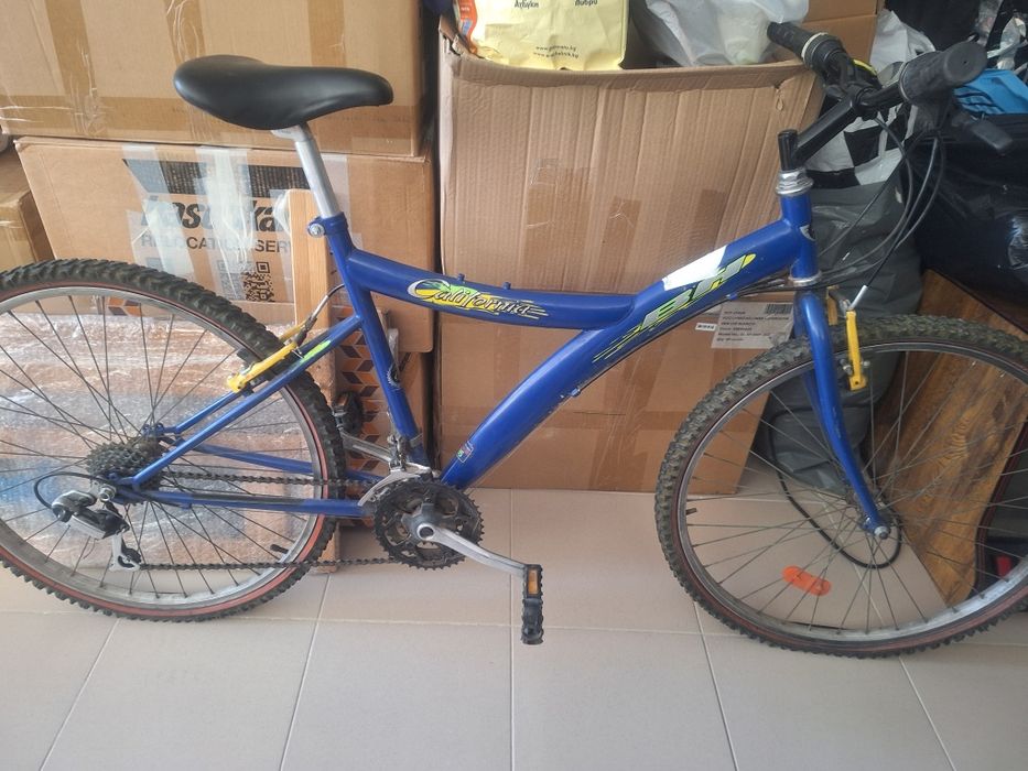 Стара ретро тротинетка