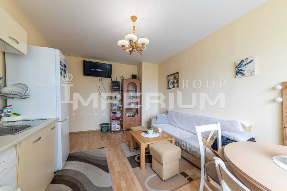 Продава се Двустаен апартамент в Варна, Левски - 41 кв.м за 2803 €/кв.м - Снимка #3