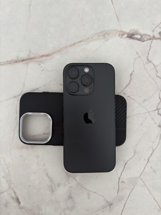 Iphone 16 pro черного цвета