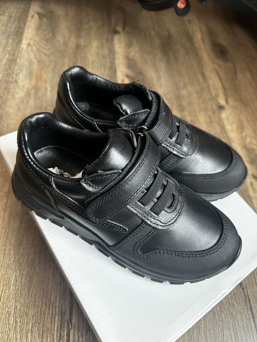 Кроссовки, 30р, новые