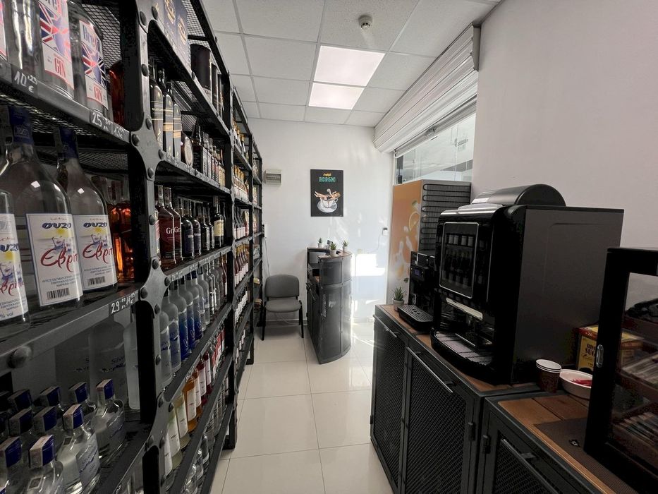 Продава се Заведение в София, Младост 3 - 15 кв.м за 578 €/кв.м - Снимка #1