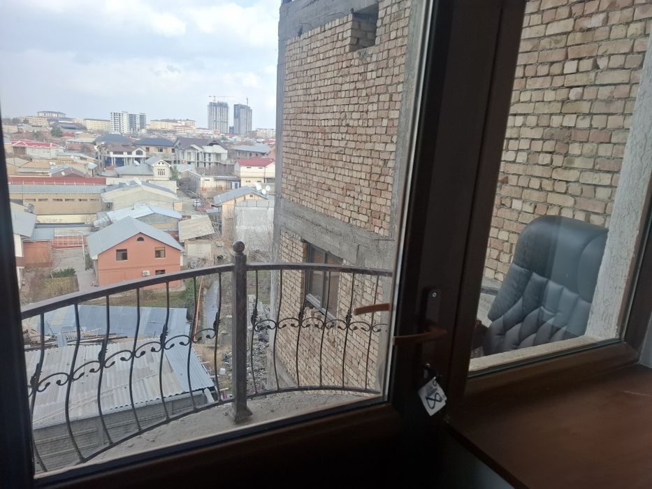 2 хонали квартира 8-мартда