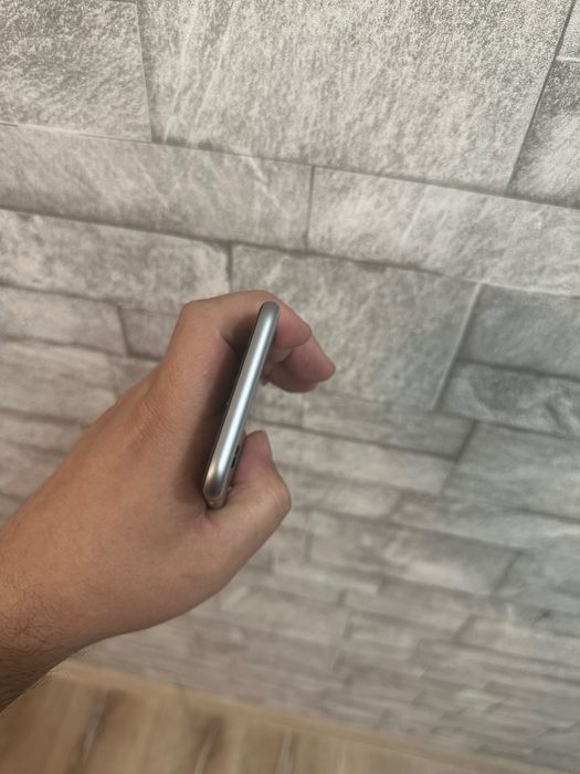 Ofertă iPhone 6 64 GB Ca Nou