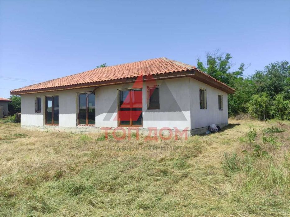 Продава се Къща в с. Храброво, Област Добрич - 140 кв.м за 393 €/кв.м - Снимка #1