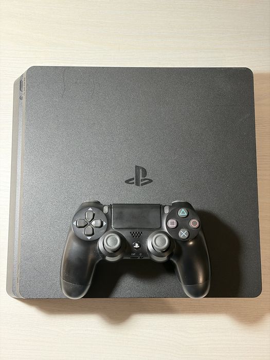 Продам PS 4 1TB full complect