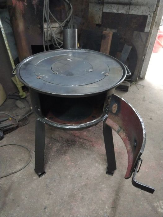 Vând soba din janta de camion cu plita din tabla